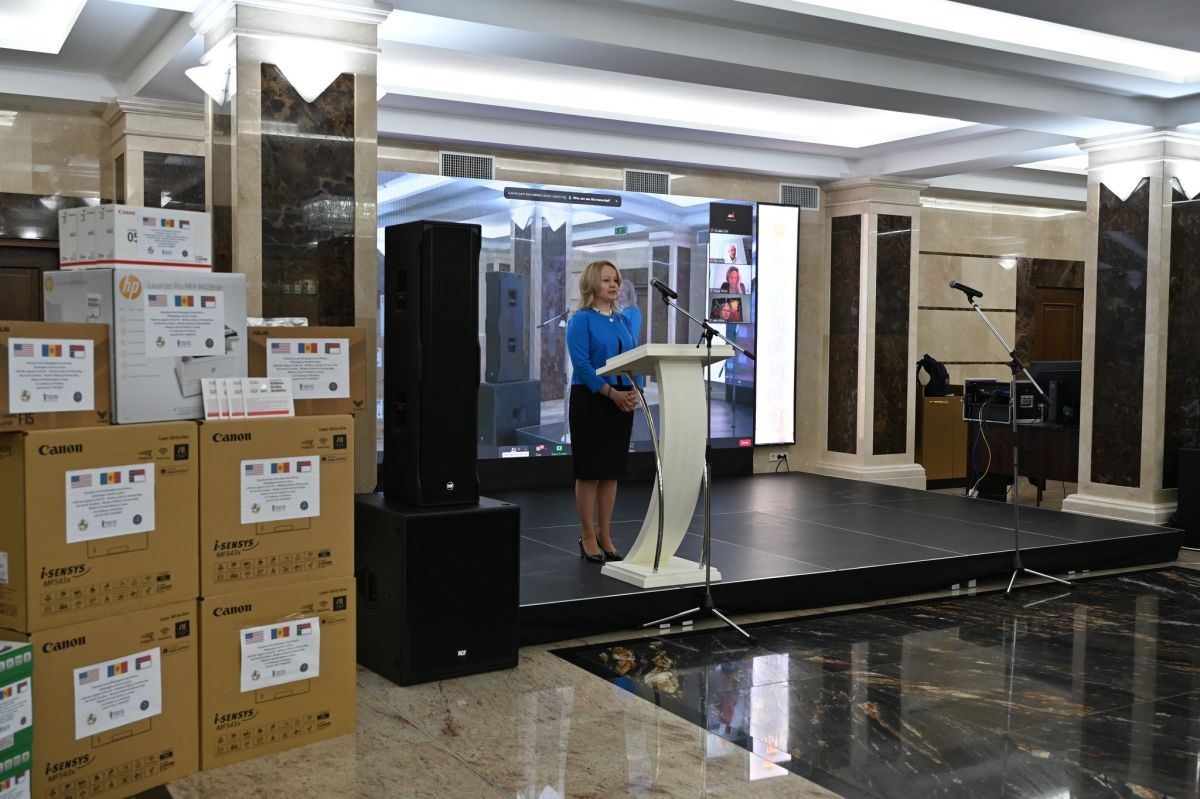 Donație de echipament tehnic din Carolina de Nord